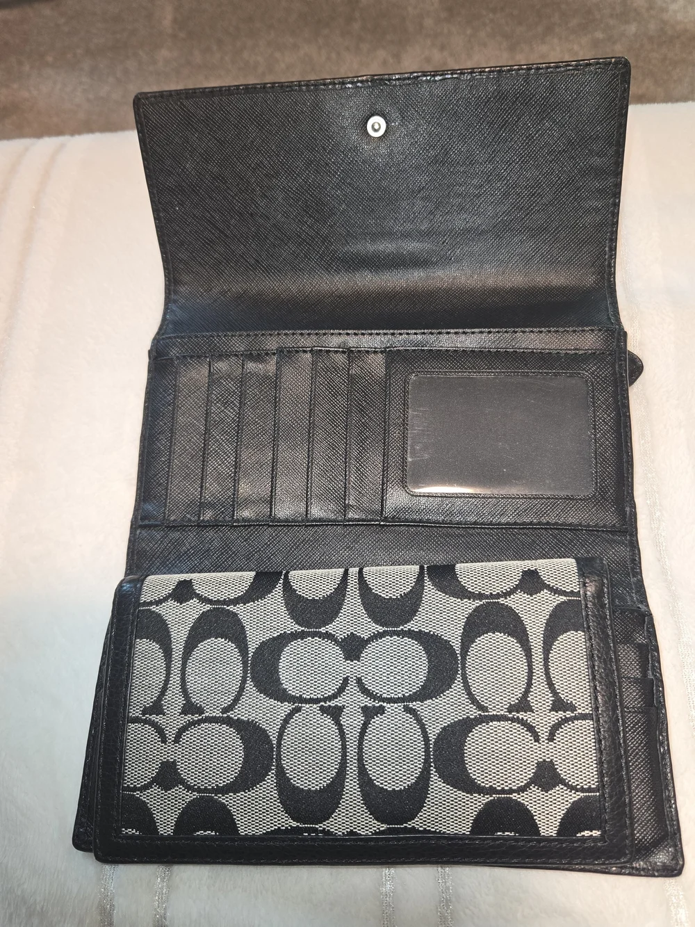 Coach Signature Canvas Trifold Wallet in Black/Gray